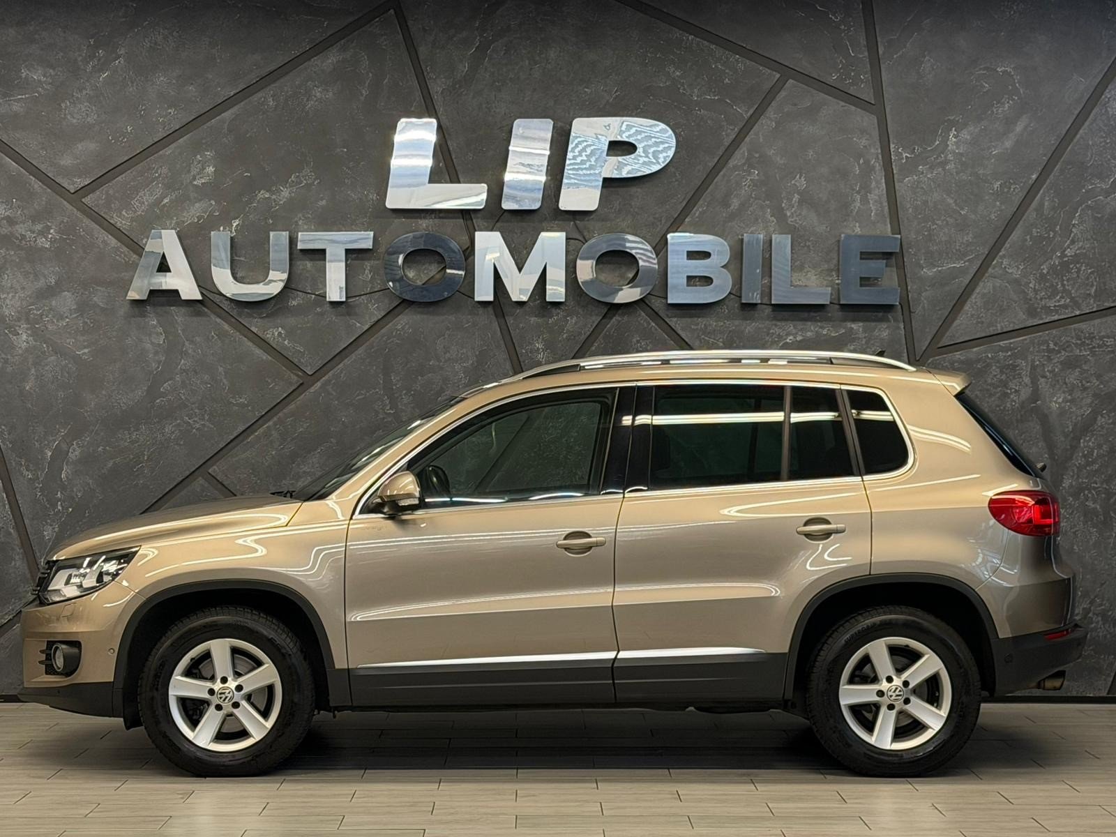 VW Tiguan 2.0 TSI SportStyle 4Motion DSG, Benzina, Occasioni / Usate, Automatico - 5