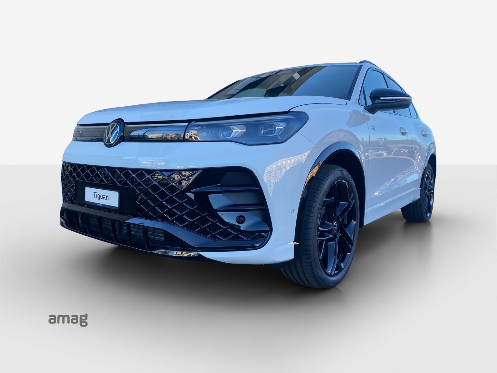 VW Tiguan R-Line