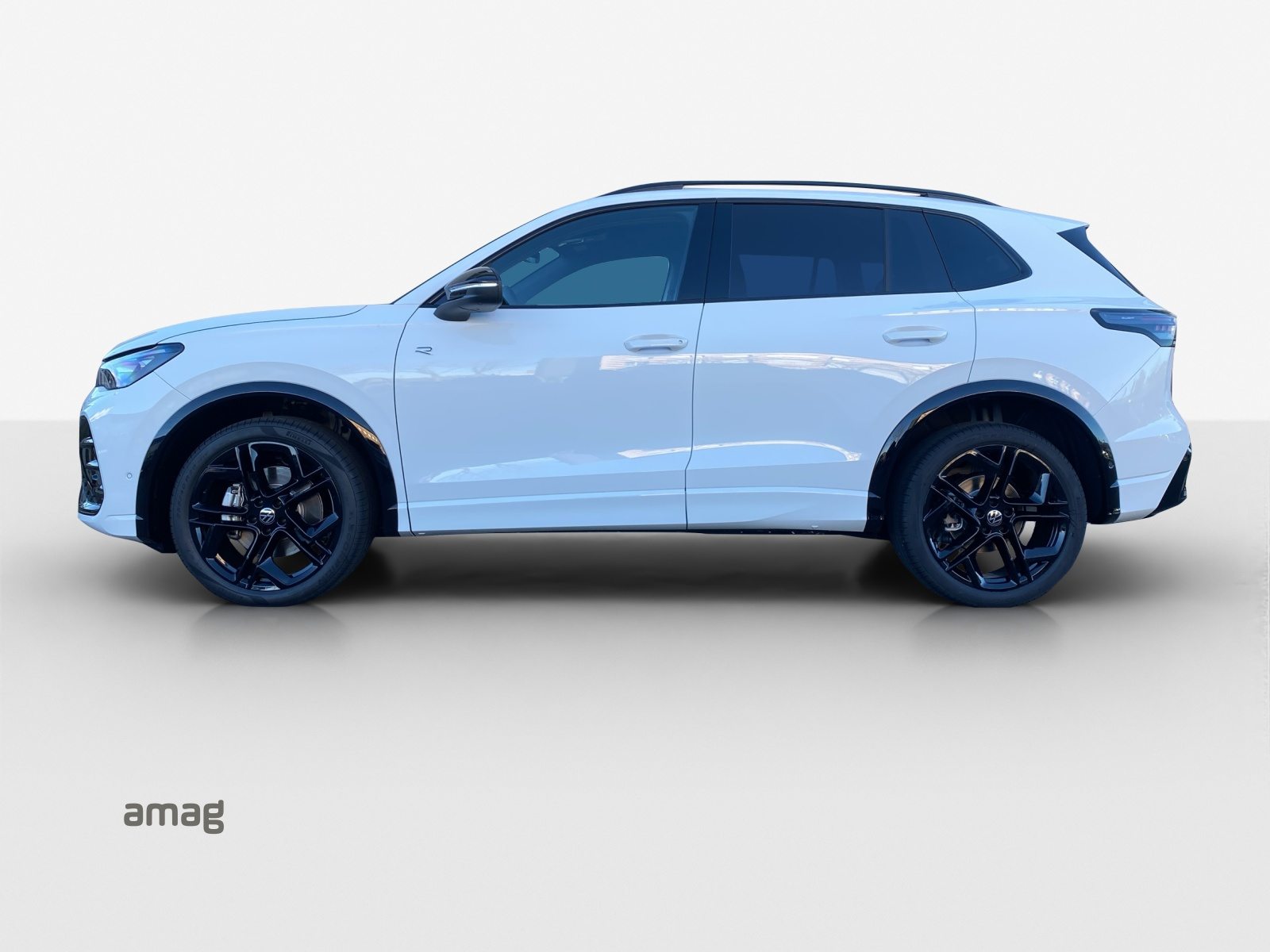 VW Tiguan R-Line, Benzin, Occasion / Gebraucht, Automatik - 2
