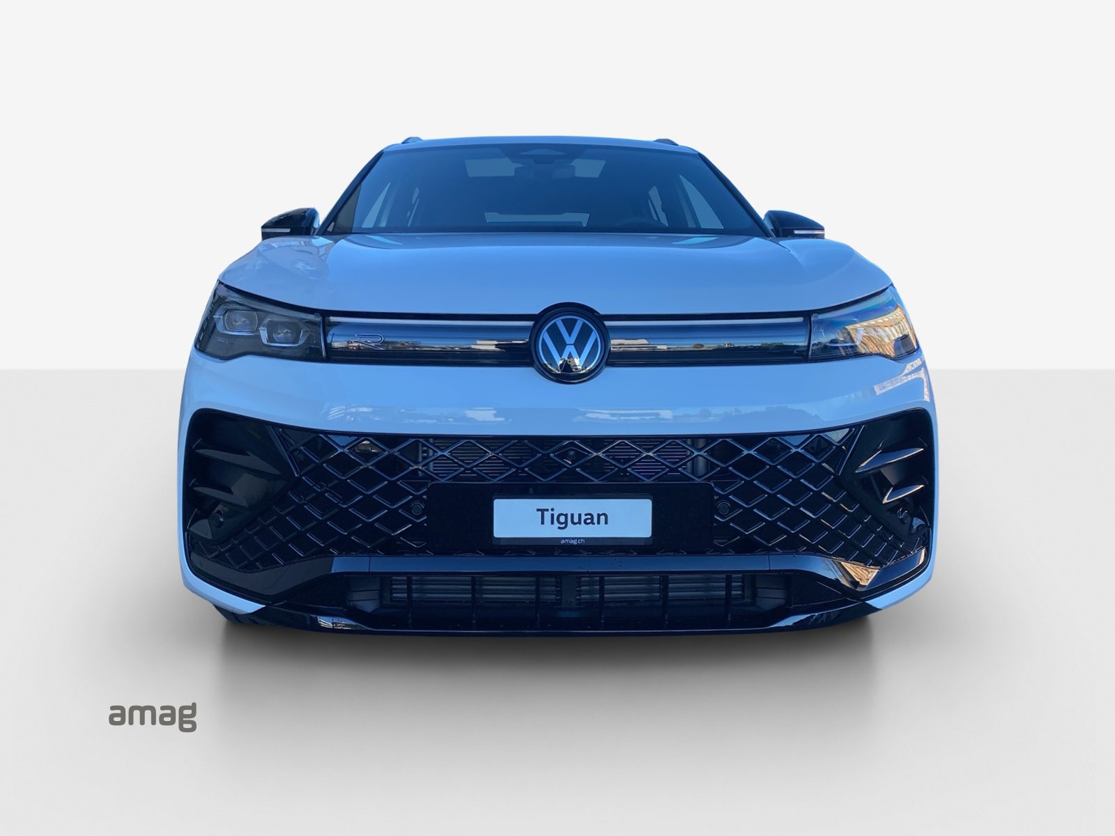 VW Tiguan R-Line, Benzin, Occasion / Gebraucht, Automatik - 7