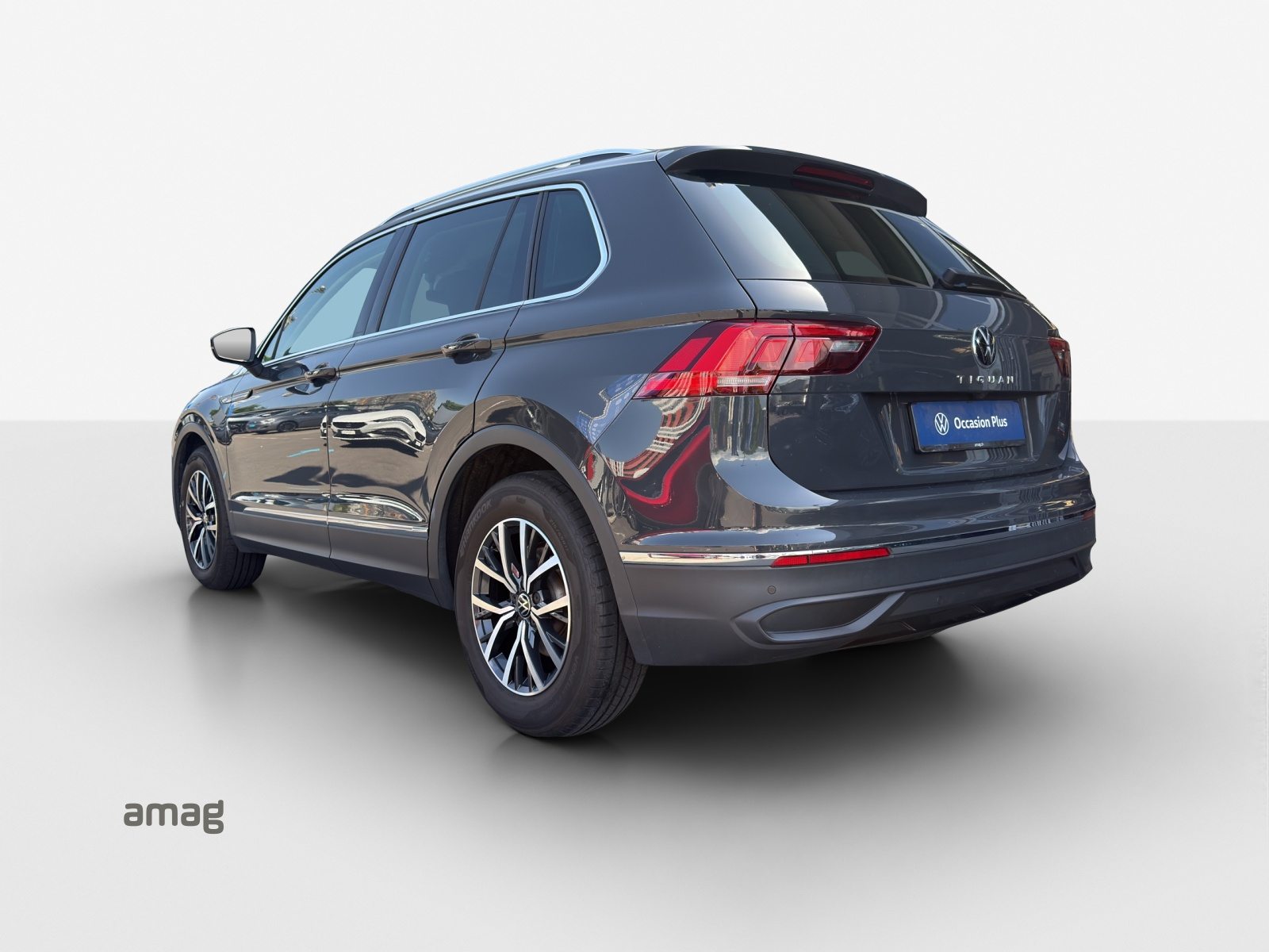 VW Tiguan Life, Benzin, Occasion / Gebraucht, Automatik - 3