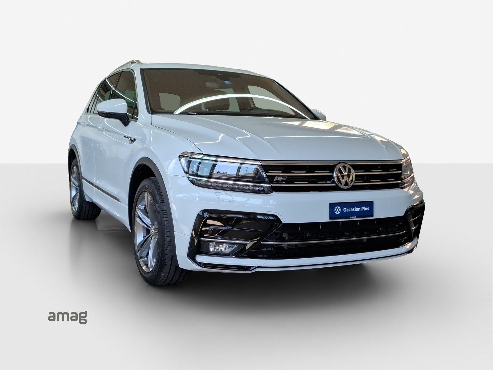 VW Tiguan Highline, Benzin, Occasion / Gebraucht, Automatik - 6
