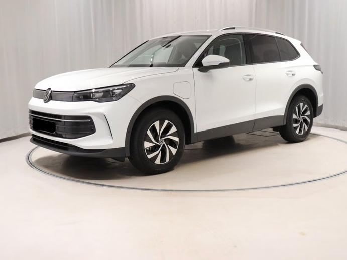 VW Tiguan 1.5 TSI evo2 eHybrid Life DSG, Plug-in-Hybrid Benzin/Elektro, Occasion / Gebraucht, Automatik