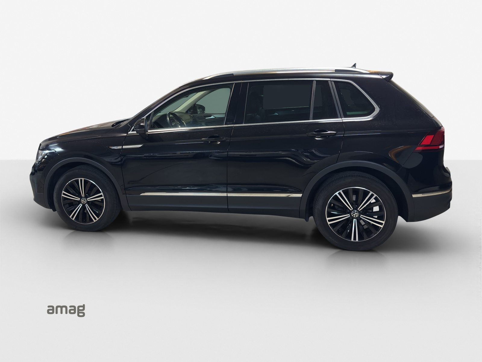 VW Tiguan Life, Benzina, Occasioni / Usate, Automatico - 2