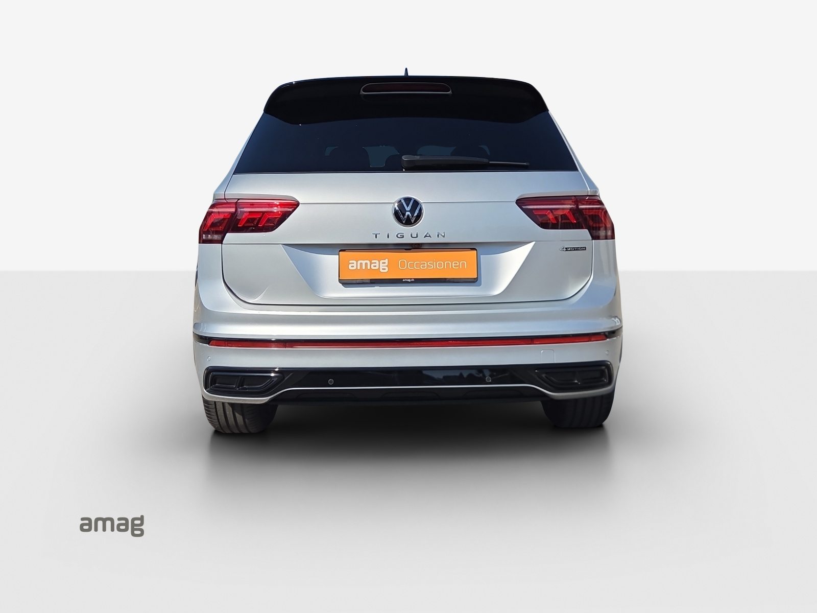 VW Tiguan R-Line, Petrol, Second hand / Used, Automatic - 4