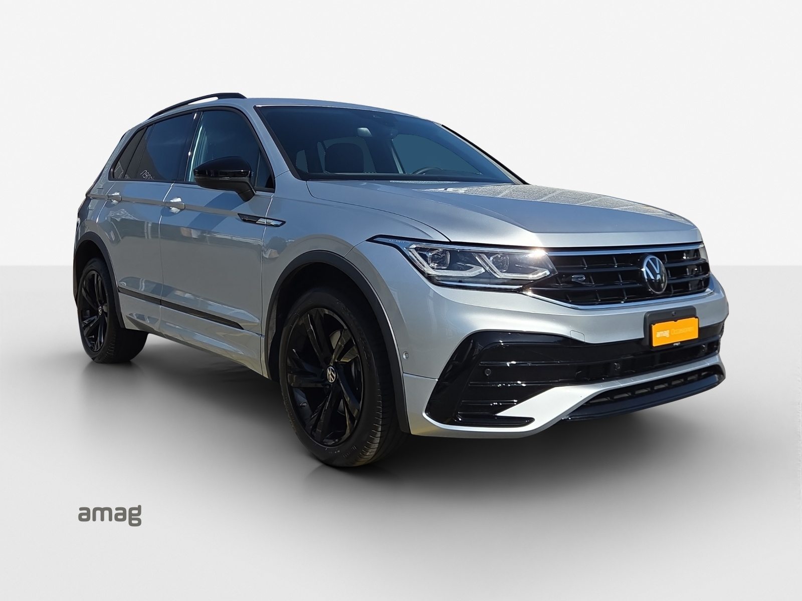 VW Tiguan R-Line, Petrol, Second hand / Used, Automatic - 6