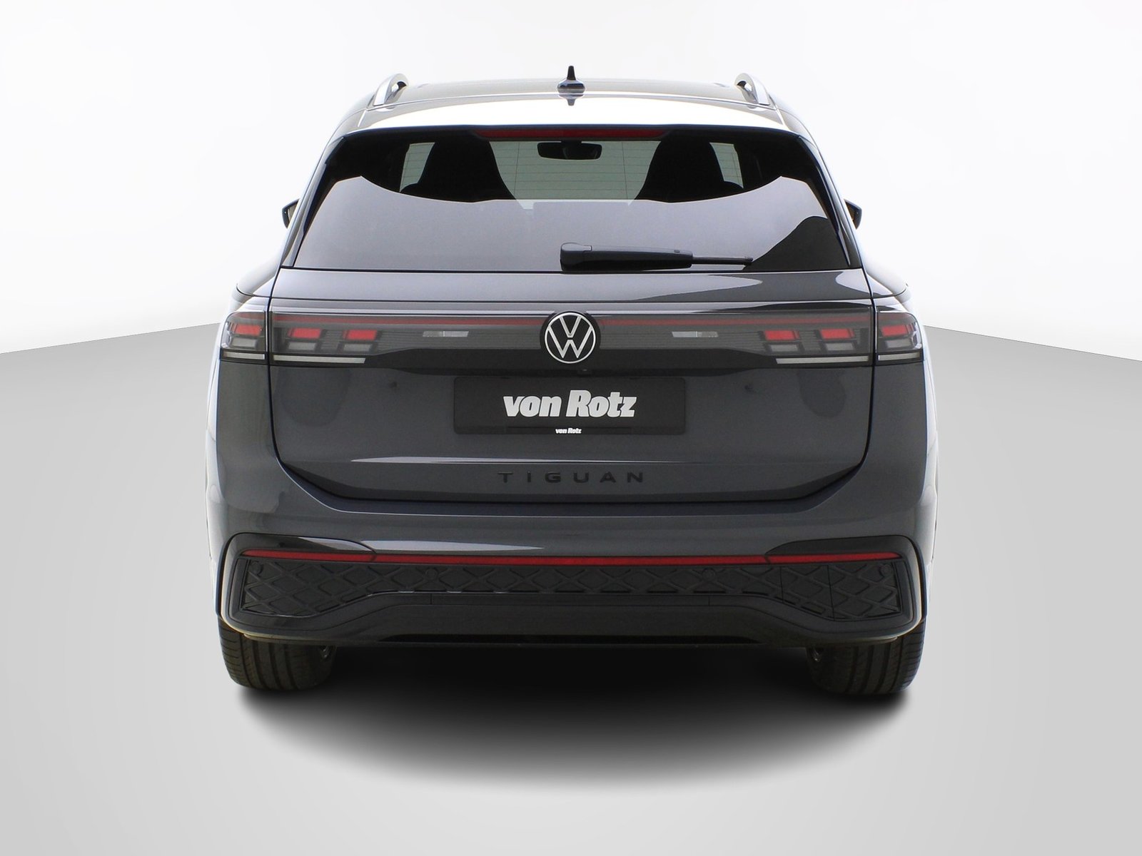 VW Tiguan 2.0 TSI DSG R-Line 4Motion, Petrol, Second hand / Used, Automatic - 4