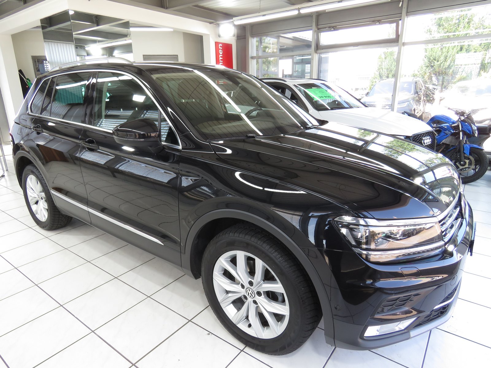 VW Tiguan 2.0 TDI SCR Highline4Motion DSG, Diesel, Occasion / Gebraucht, Automatik - 3