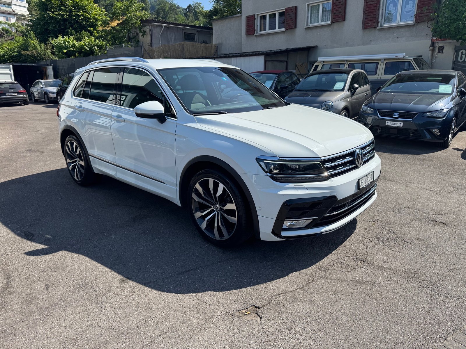 VW Tiguan 2.0 TDI SCR R-LINE 4Motion DSG, Diesel, Occasion / Gebraucht, Automatik - 5