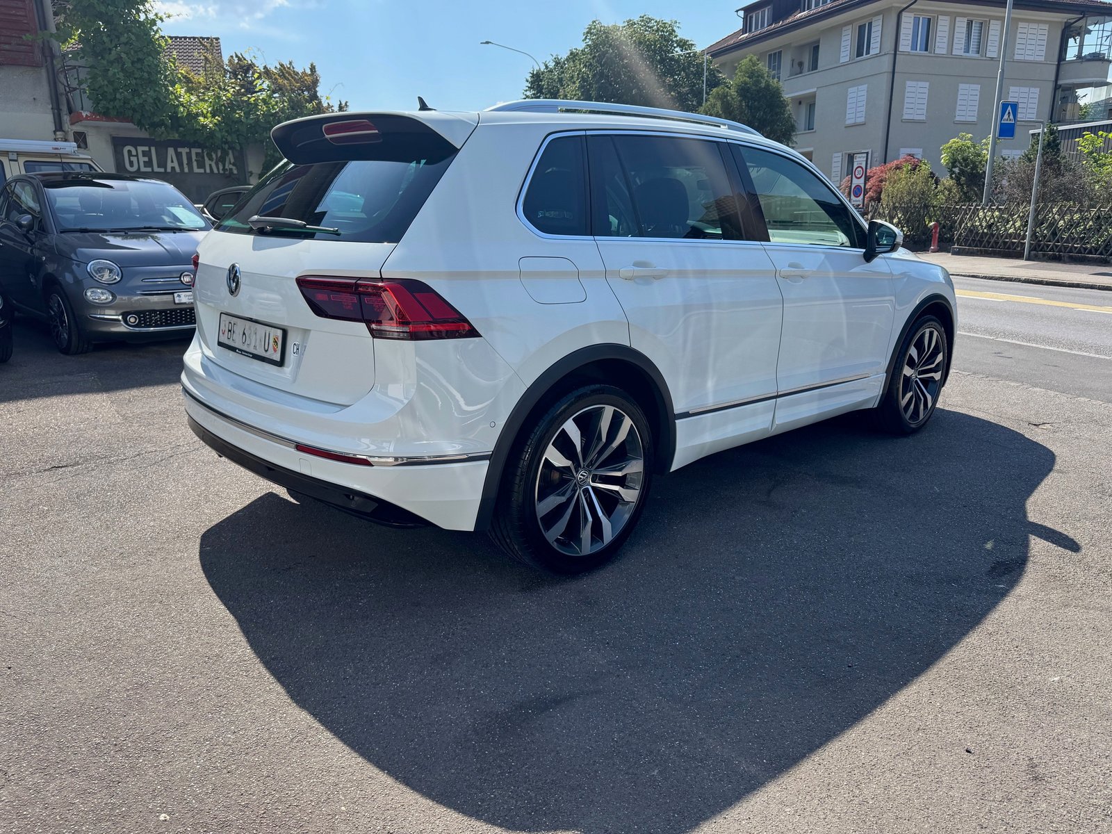 VW Tiguan 2.0 TDI SCR R-LINE 4Motion DSG, Diesel, Occasion / Gebraucht, Automatik - 7