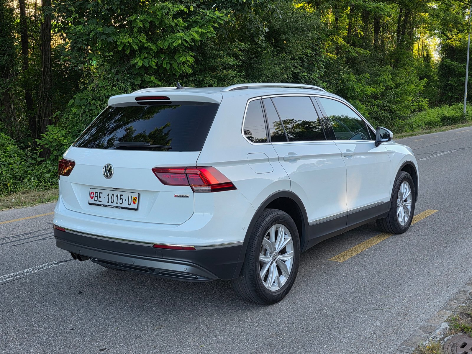 VW Tiguan 2.0TSI Highline 4Motion DSG, Petrol, Second hand / Used, Automatic - 2