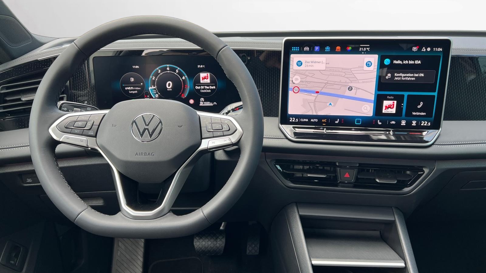 VW Tiguan UNITED, Petrol, Second hand / Used, Automatic - 6