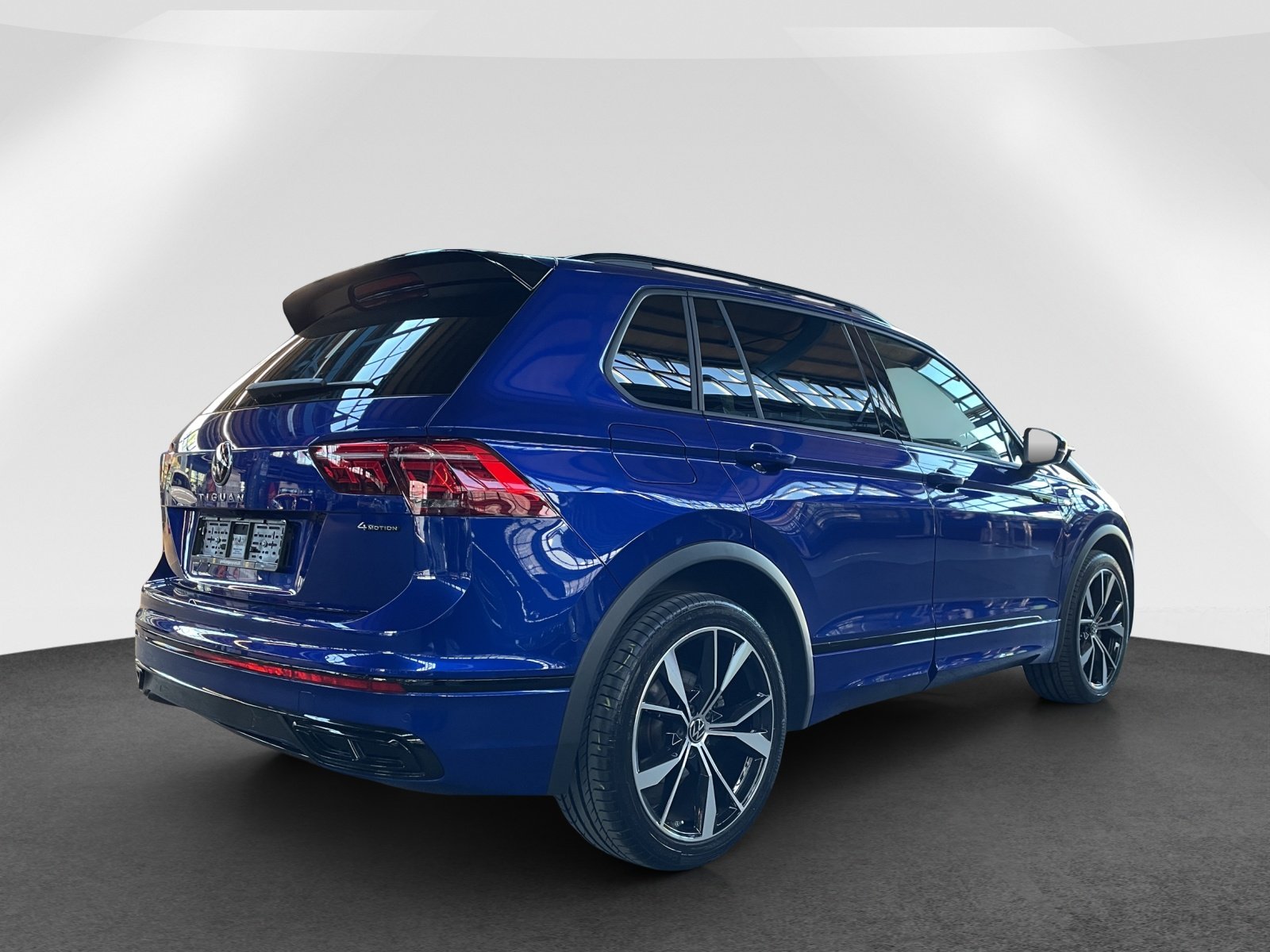 VW Tiguan 2.0 TSI R-Line DSG, Benzin, Occasion / Gebraucht, Automatik - 6