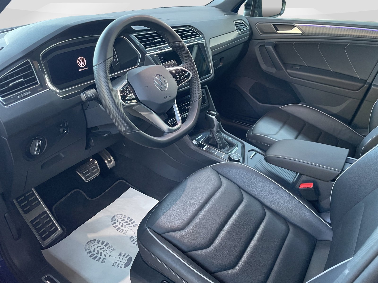VW Tiguan 2.0 TSI R-Line DSG, Benzin, Occasion / Gebraucht, Automatik - 7