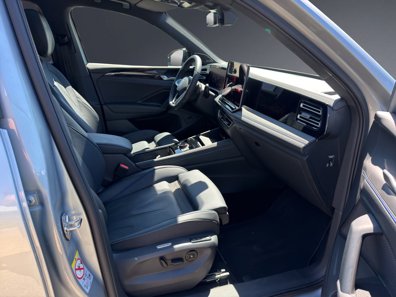 VW Tiguan 2.0 TSI DSG R-Line 4Motion, Benzin, Occasion / Gebraucht, Automatik - 7