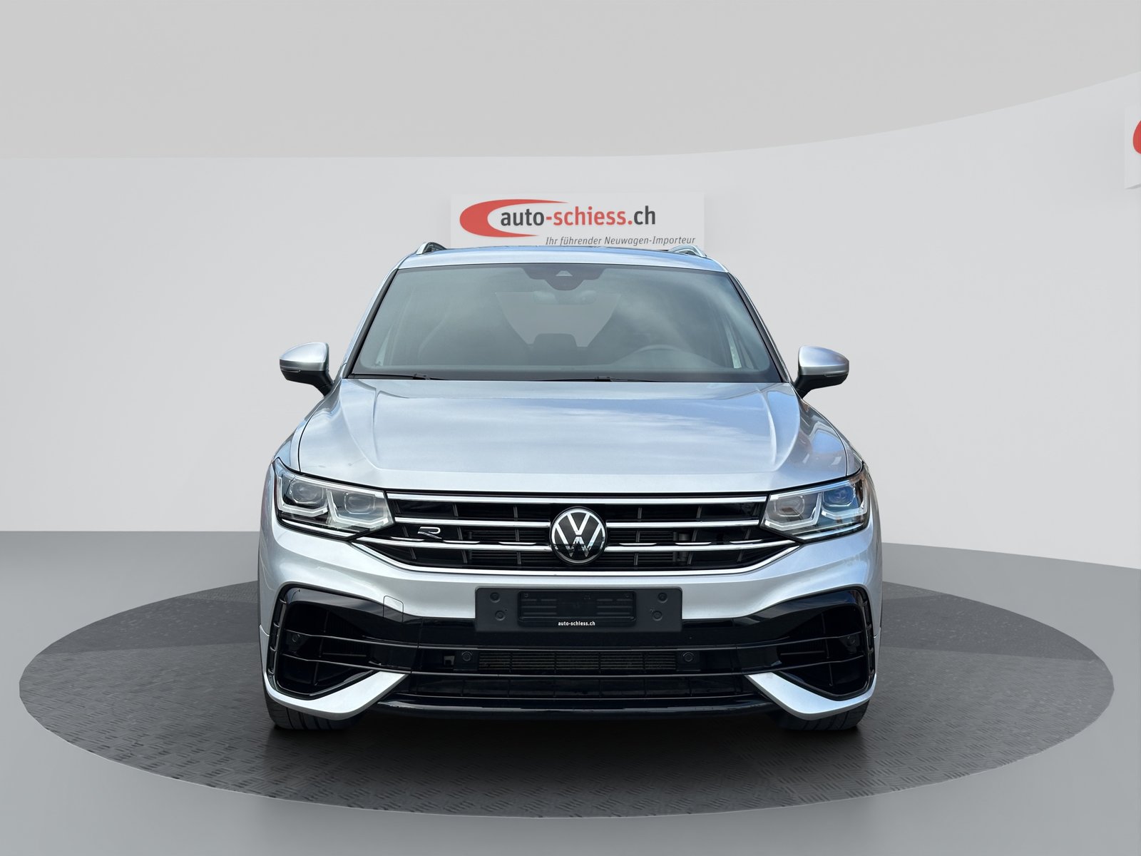 VW Tiguan 2.0TSI R 4Motion DSG, Benzin, Occasion / Gebraucht, Automatik - 2