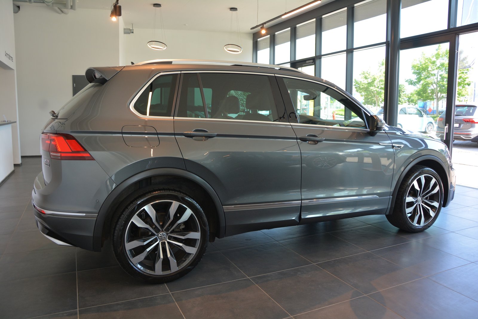 VW Tiguan 2.0 TDI SCR Highline 4Motion DSG R-Line, Diesel, Occasion / Utilisé, Automatique - 7