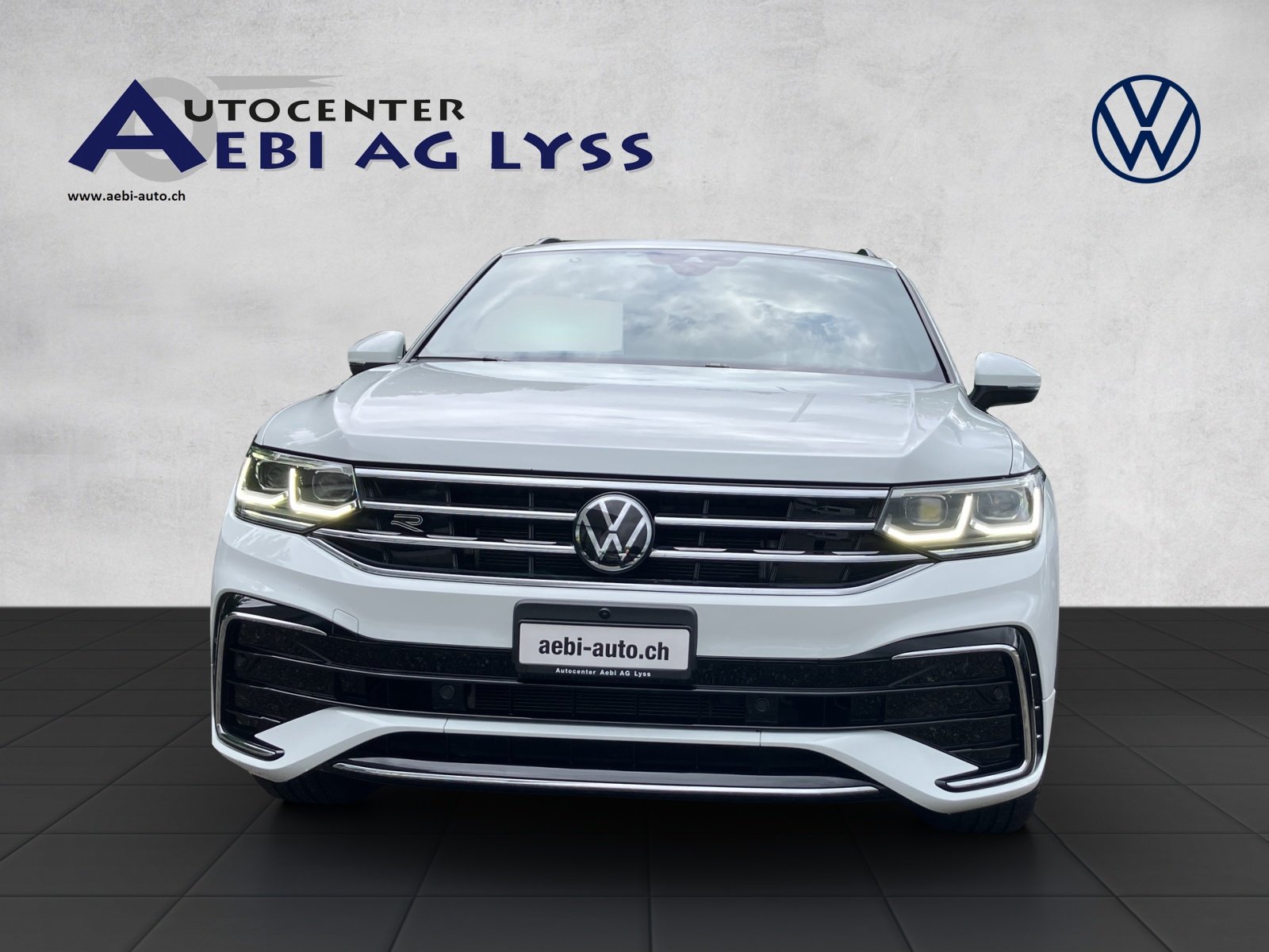 VW Tiguan 1.4TSI PHEV Selection DSG, Plug-in-Hybrid Benzin/Elektro, Occasion / Gebraucht, Automatik - 3