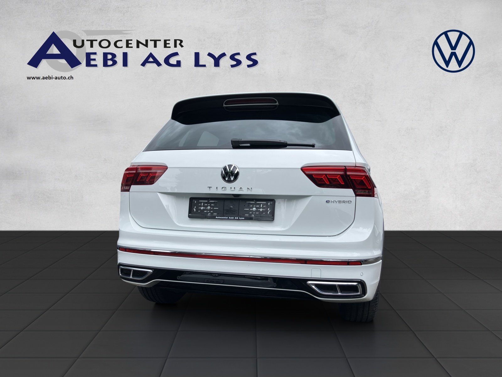 VW Tiguan 1.4TSI PHEV Selection DSG, Plug-in-Hybrid Benzin/Elektro, Occasion / Gebraucht, Automatik - 4
