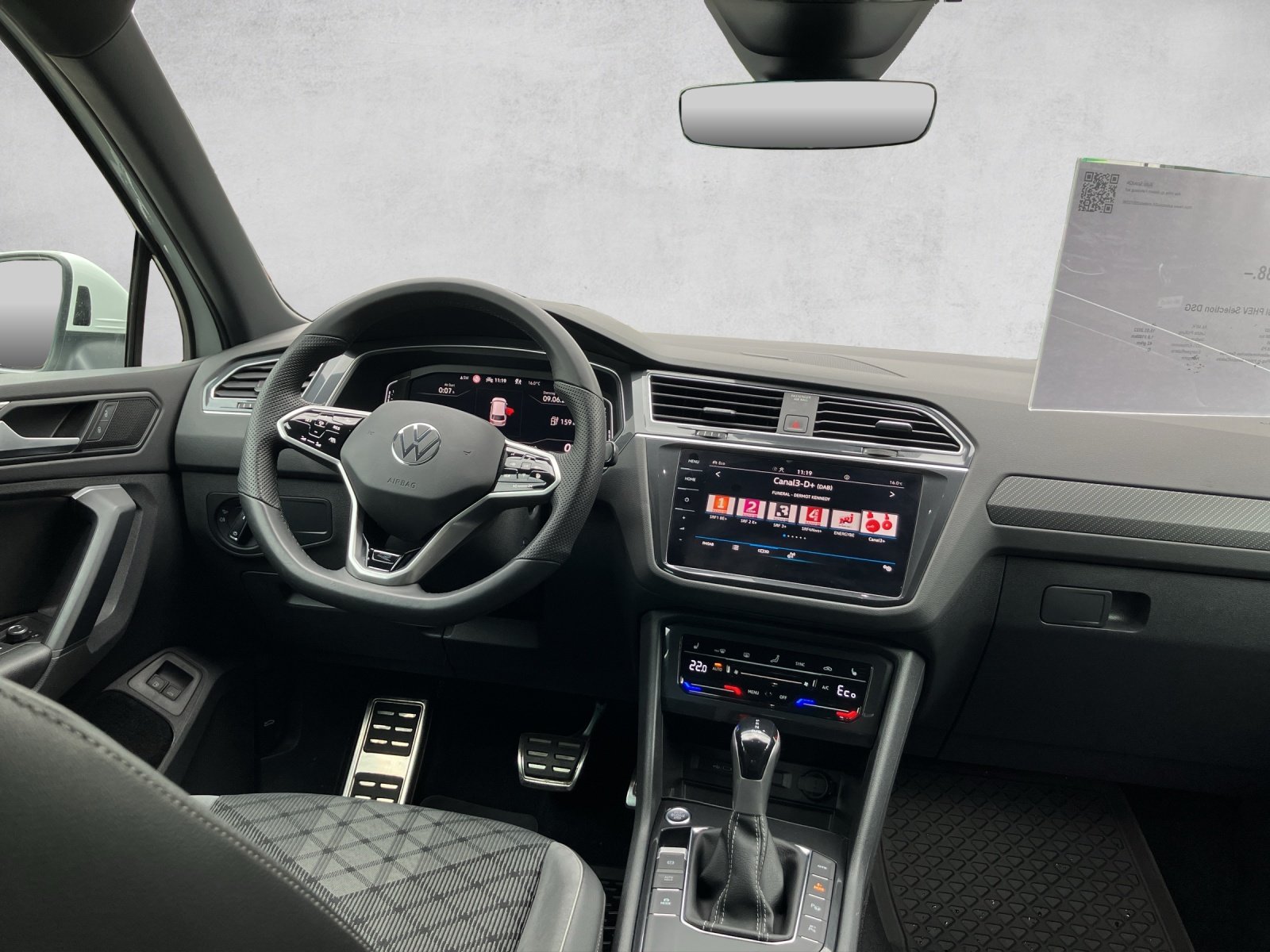 VW Tiguan 1.4TSI PHEV Selection DSG, Plug-in-Hybrid Benzin/Elektro, Occasion / Gebraucht, Automatik - 5