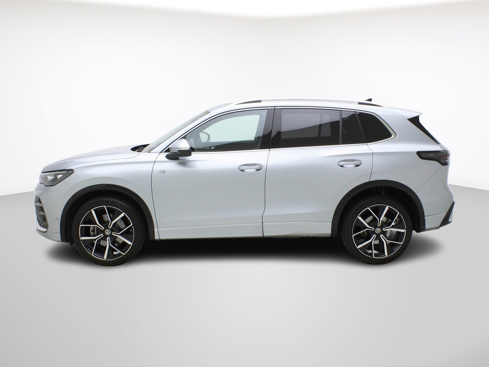VW Tiguan 2.0 TSI DSG R-Line 4Motion, Benzina, Occasioni / Usate, Automatico - 3