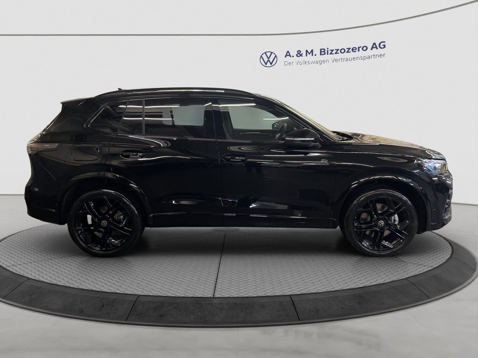 VW Tiguan R-Line, Benzina, Occasioni / Usate, Automatico - 6