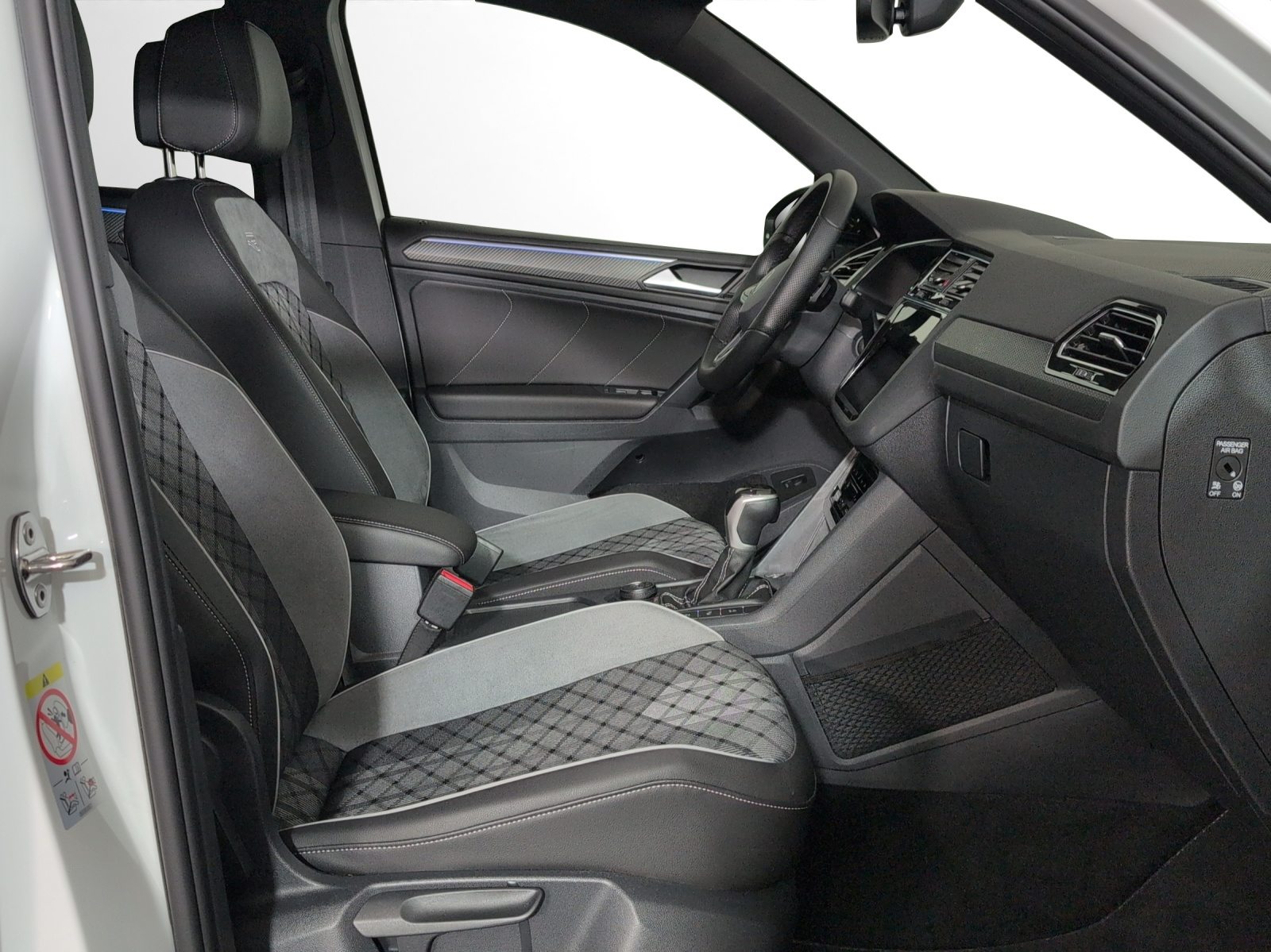 VW Tiguan R-Line, Benzina, Occasioni / Usate, Automatico - 7