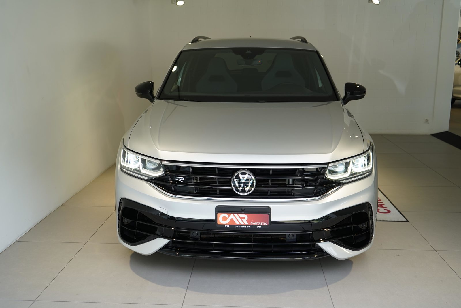 VW Tiguan 2.0 TSI R DSG, Benzina, Occasioni / Usate, Automatico - 2