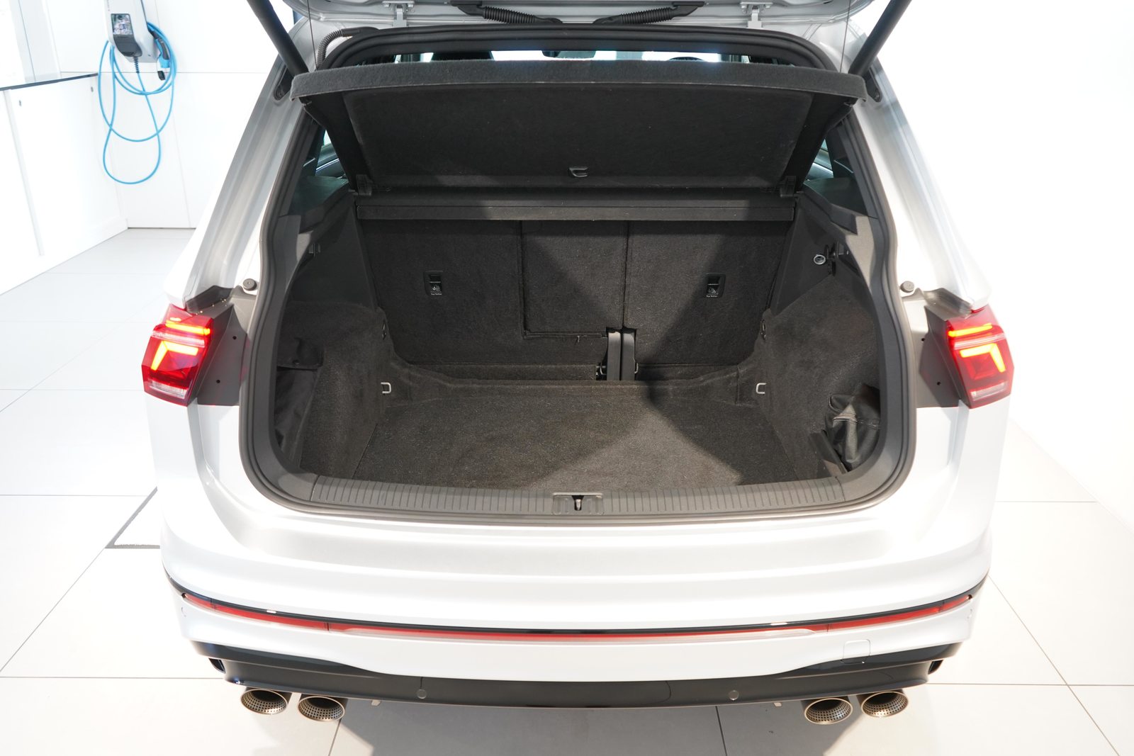 VW Tiguan 2.0 TSI R DSG, Benzina, Occasioni / Usate, Automatico - 5