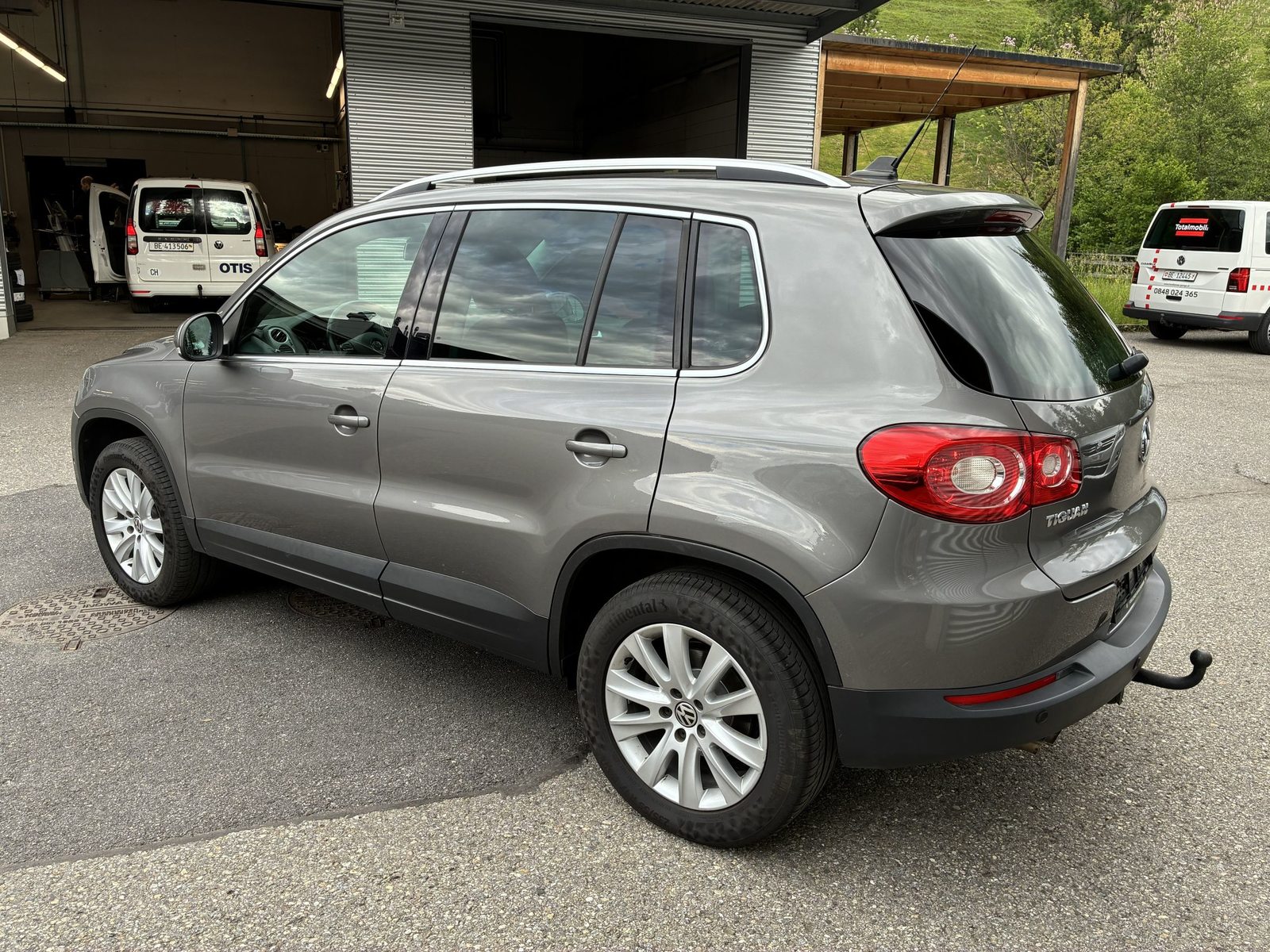 VW Tiguan Sport&Style, Diesel, Second hand / Used, Automatic - 3