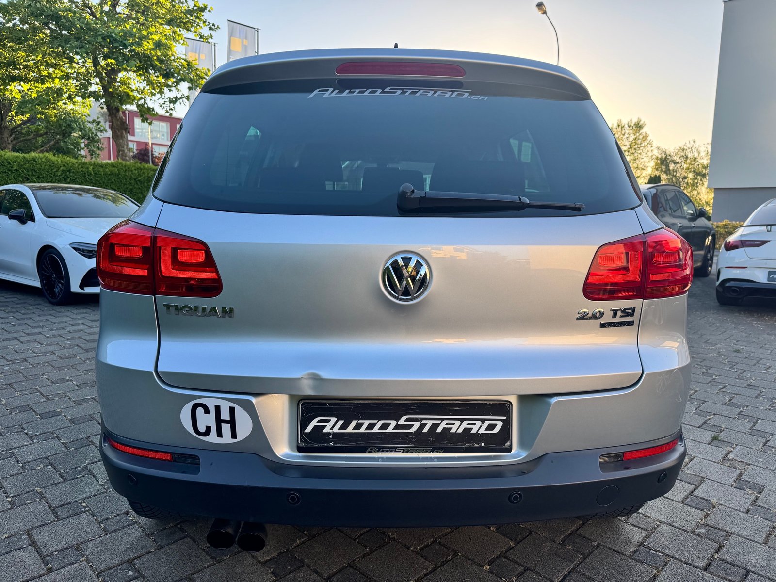 VW Tiguan 2.0 TSI R-Line Design 4Motion, Petrol, Second hand / Used, Automatic - 5