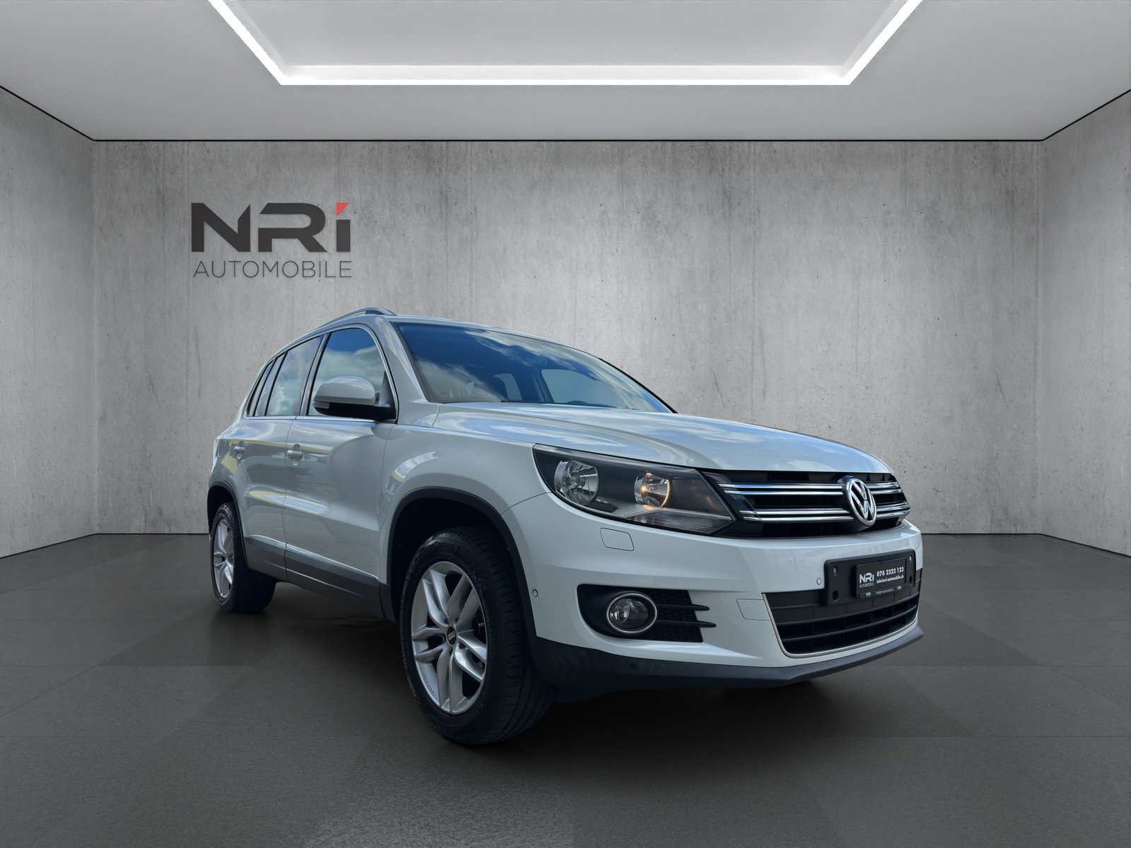 VW Tiguan 2.0 TDI BMT Sport Style DSG, Diesel, Second hand / Used, Automatic - 3