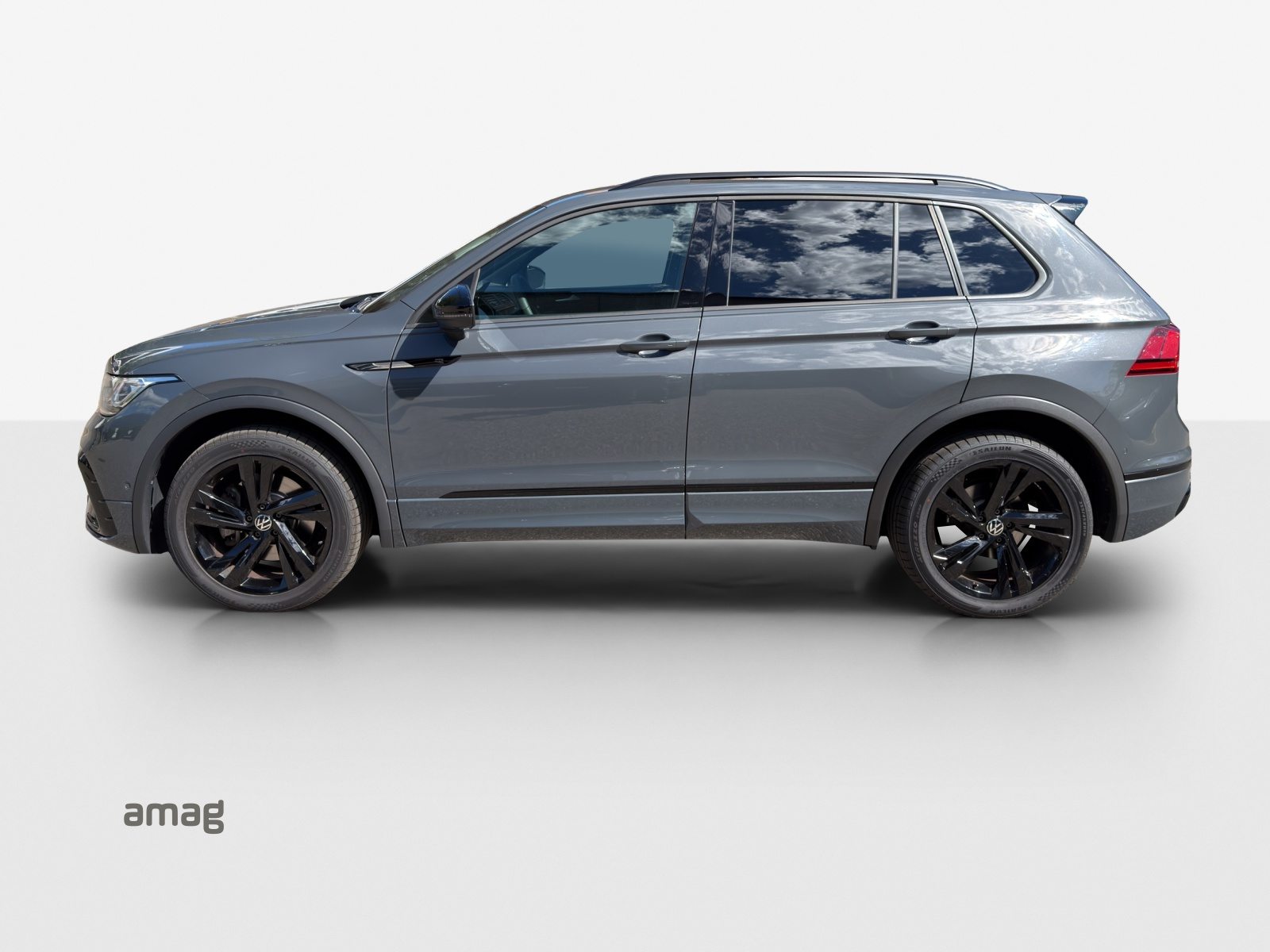 VW Tiguan R-Line, Benzina, Occasioni / Usate, Automatico - 2