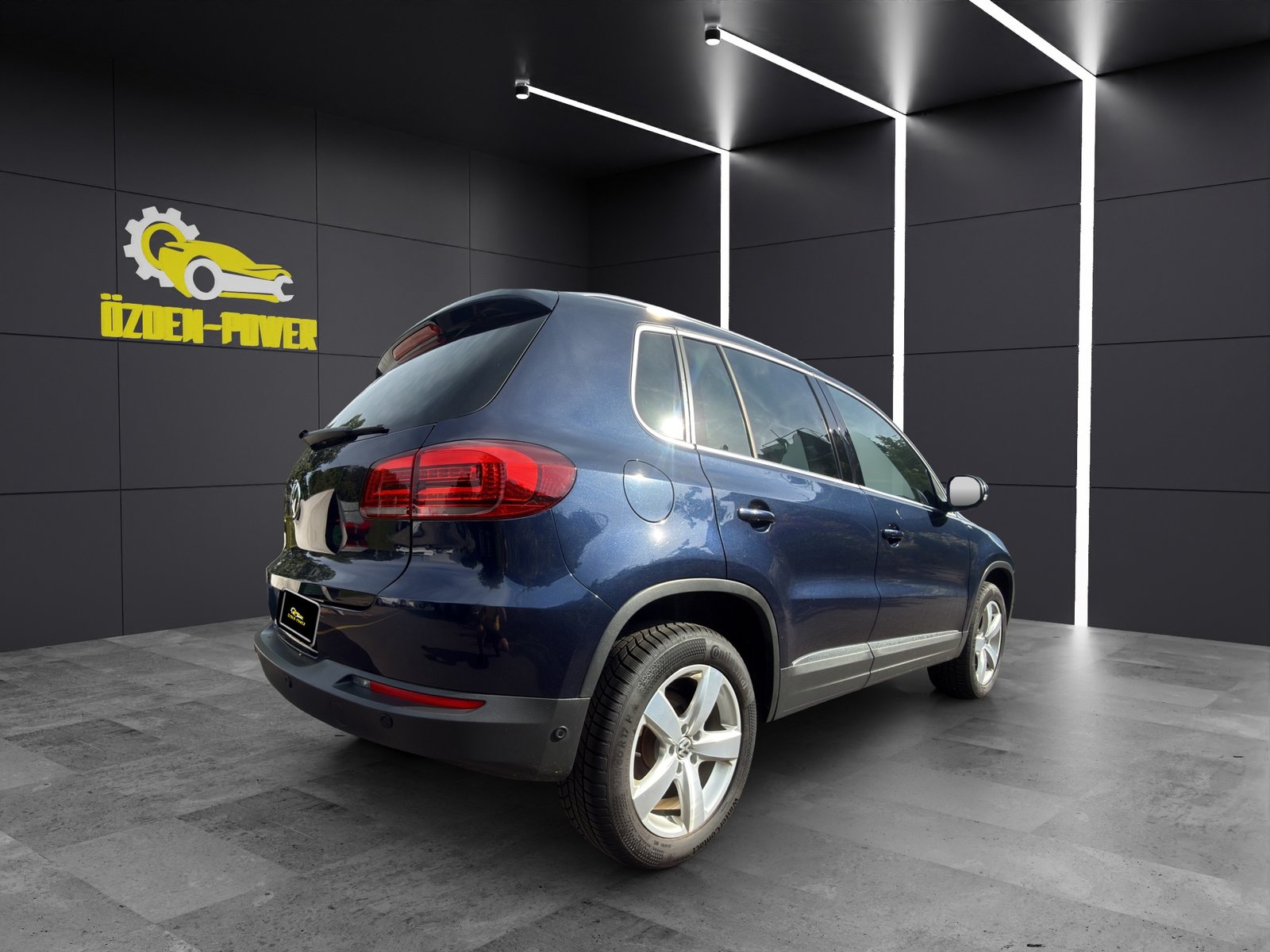 VW Tiguan 2.0 TSI Cup R-Line 4Motion DSG, Benzin, Occasion / Gebraucht, Automatik - 5