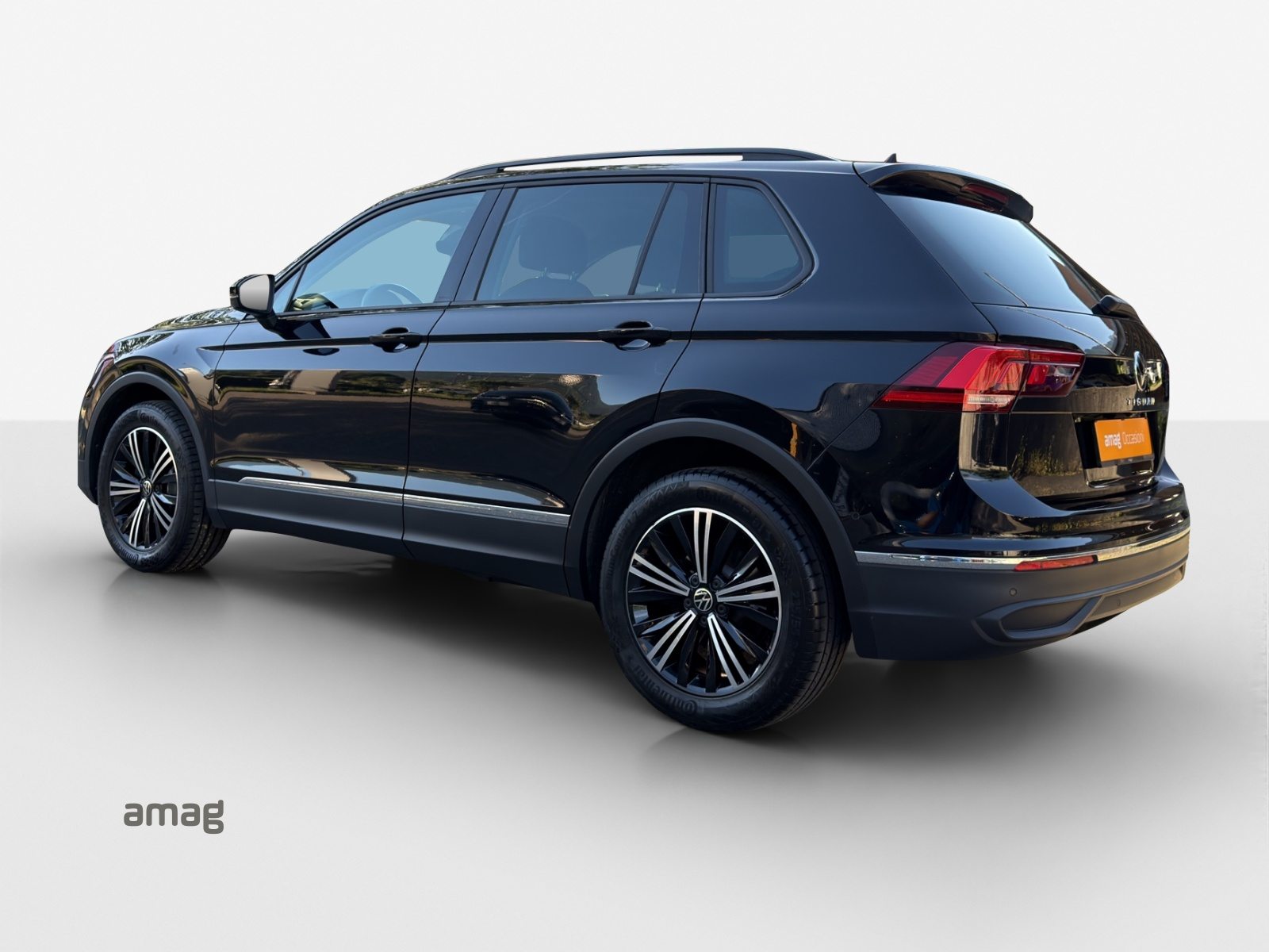 VW Tiguan Life, Benzina, Occasioni / Usate, Automatico - 3