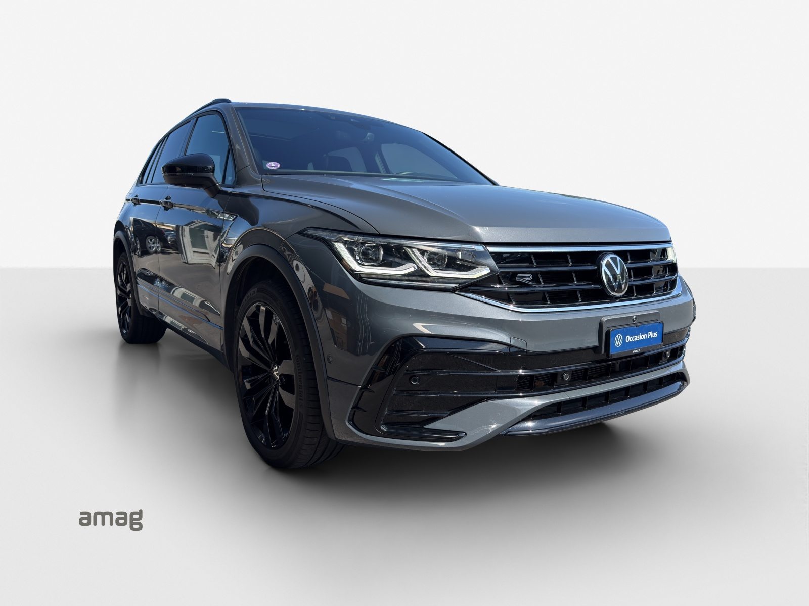 VW Tiguan R-Line, Benzin, Occasion / Gebraucht, Automatik - 6
