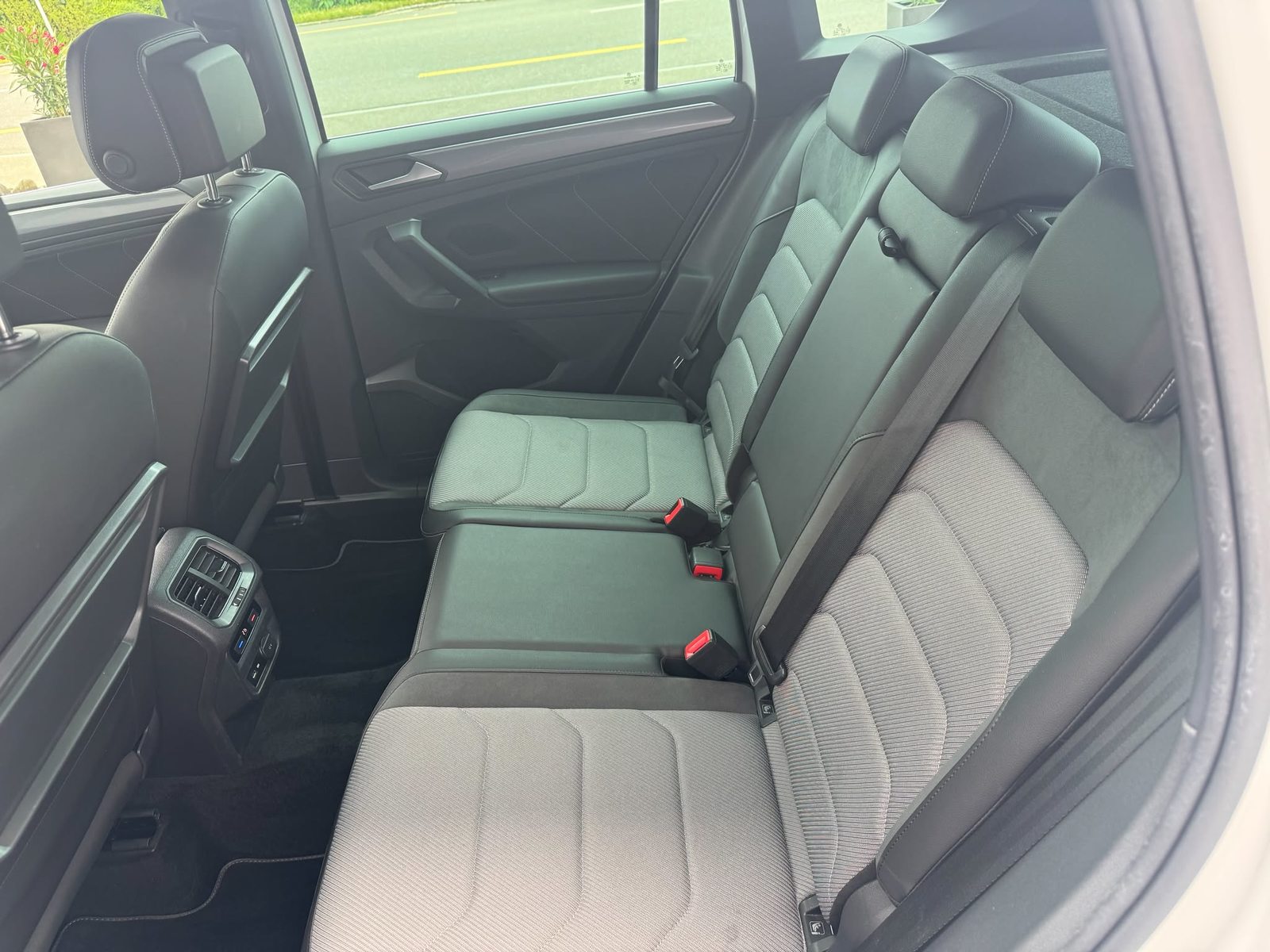 VW Tiguan Highline, Diesel, Occasioni / Usate, Automatico - 7
