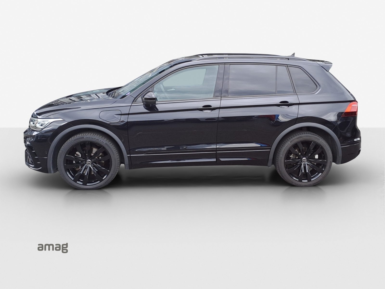 VW Tiguan R-Line SELECTION PHEV, Voll-Hybrid Benzin/Elektro, Occasion / Gebraucht, Automatik - 2