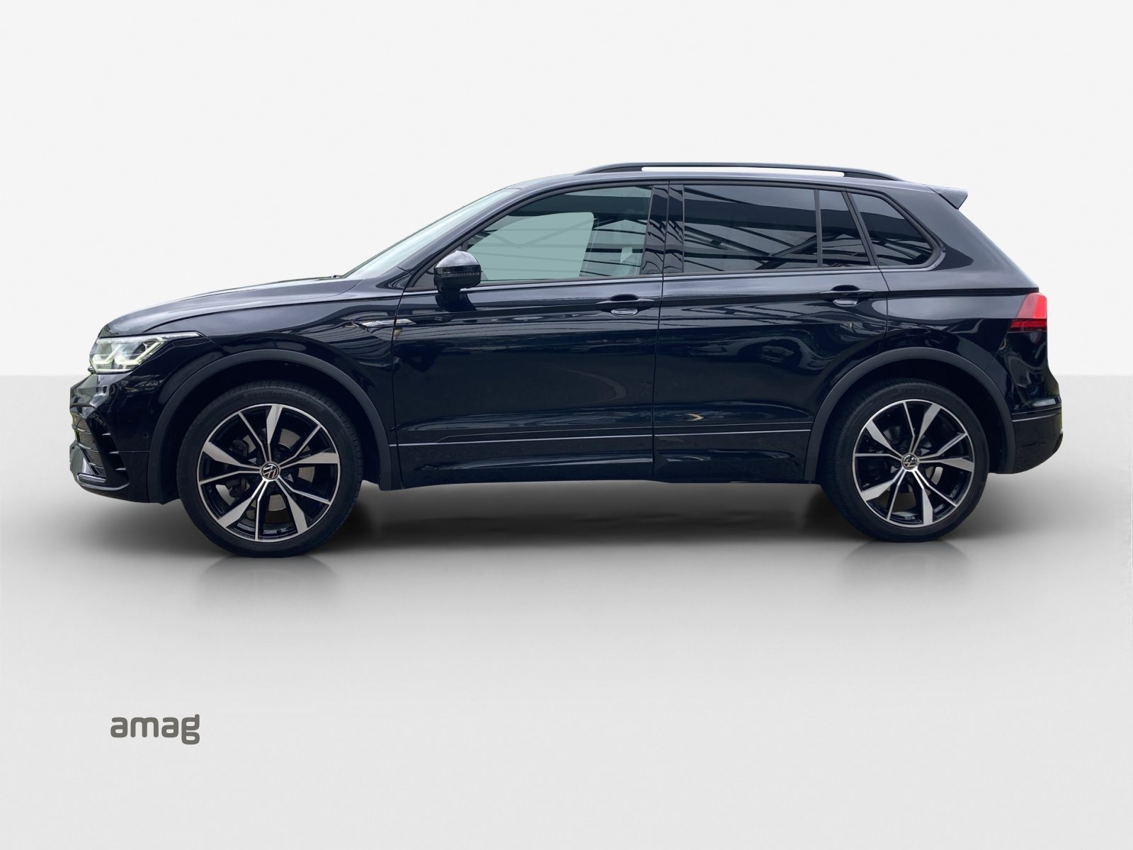 VW Tiguan R-Line, Benzina, Occasioni / Usate, Automatico - 2