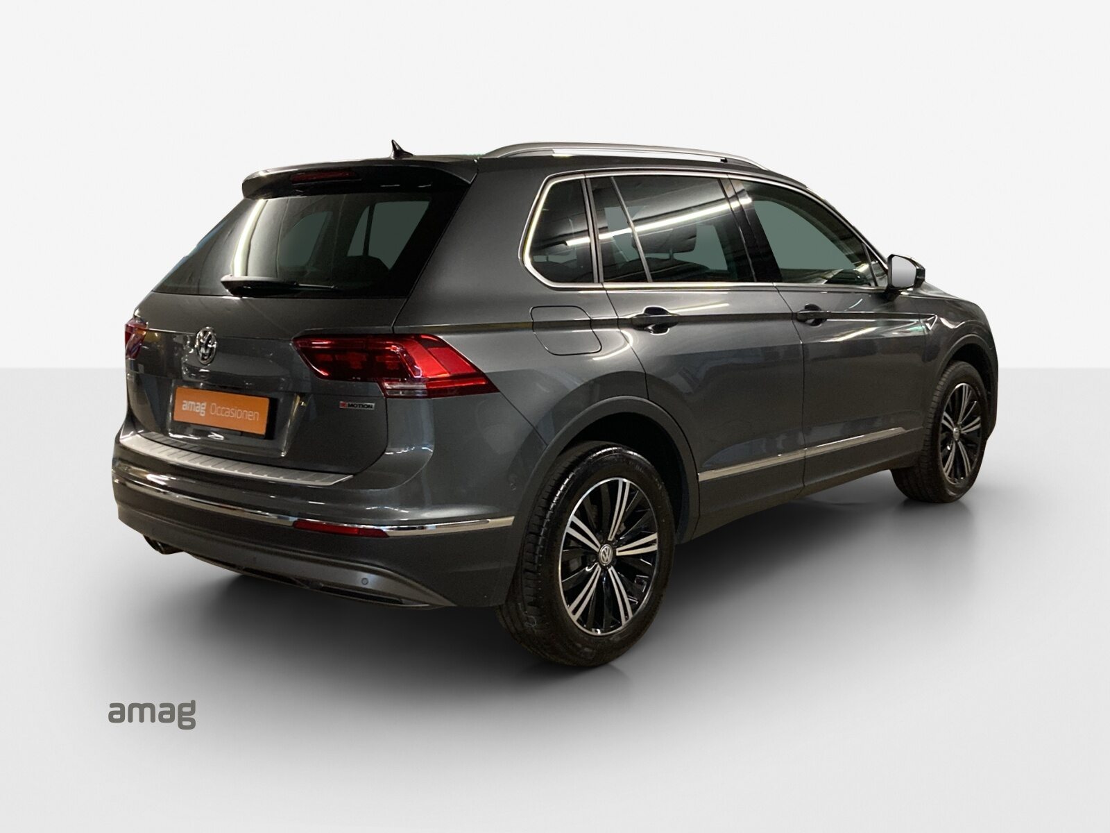 VW Tiguan Highline, Benzin, Occasion / Gebraucht, Automatik - 5