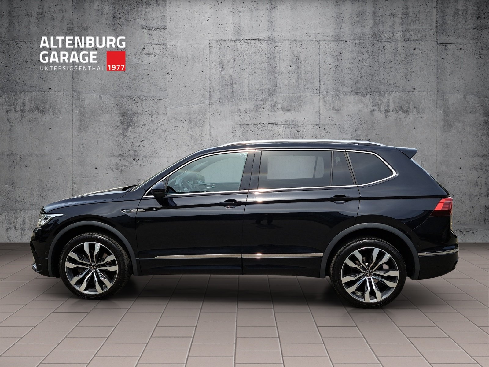 VW Tiguan Allspace 2.0 TSI R-Line, Benzina, Occasioni / Usate, Automatico - 2