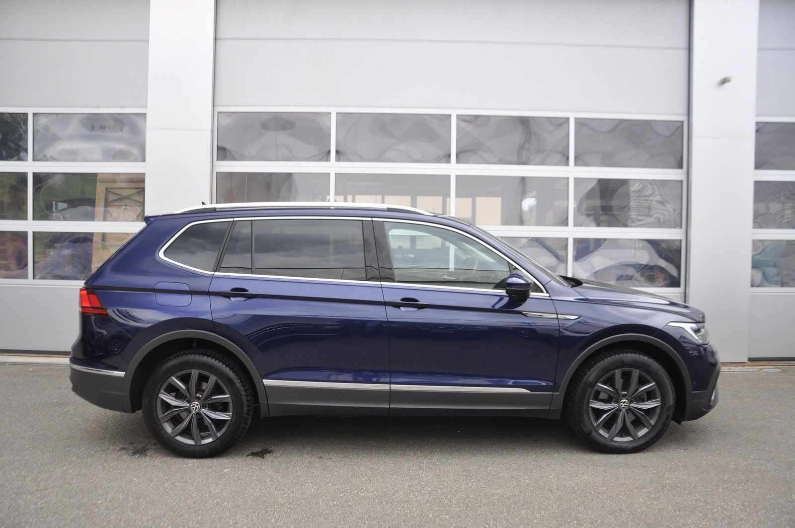 VW Tiguan Allspace 2.0 TDI SCR Life 4Motion DSG I 7 Plätze, Diesel, Occasion / Utilisé, Automatique - 2