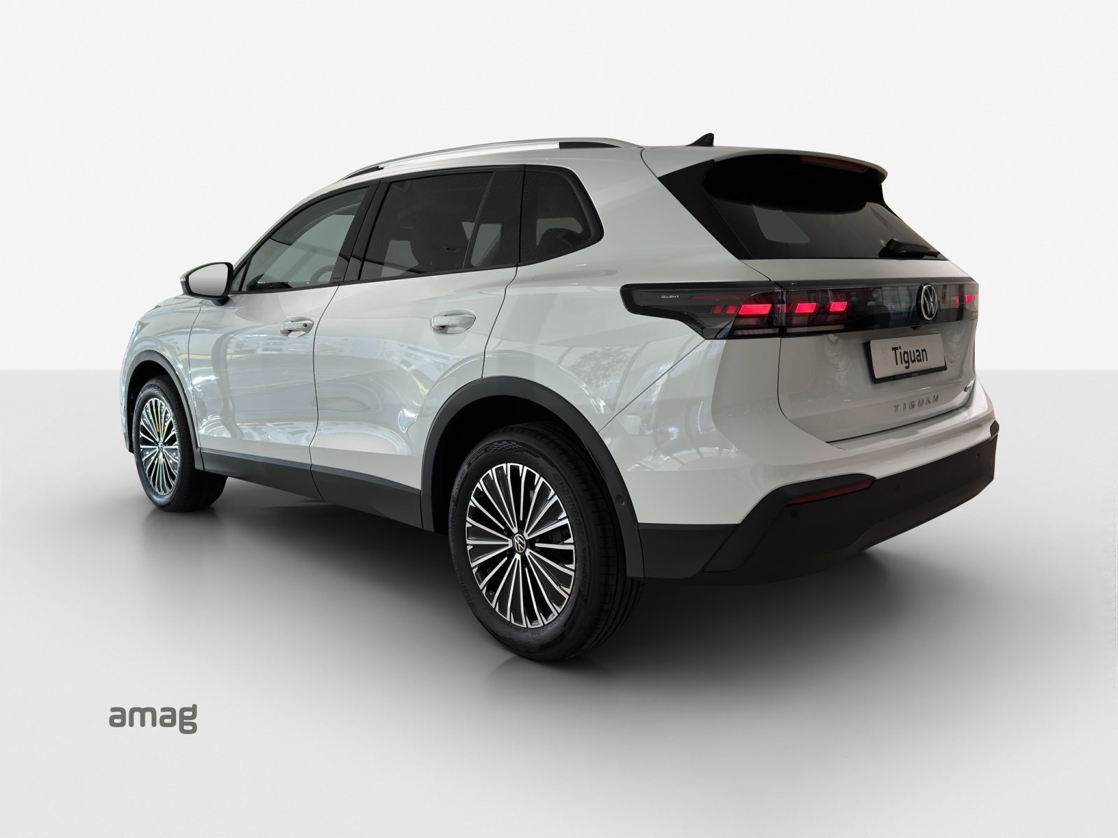 VW Tiguan UNITED, Benzina, Occasioni / Usate, Automatico - 3