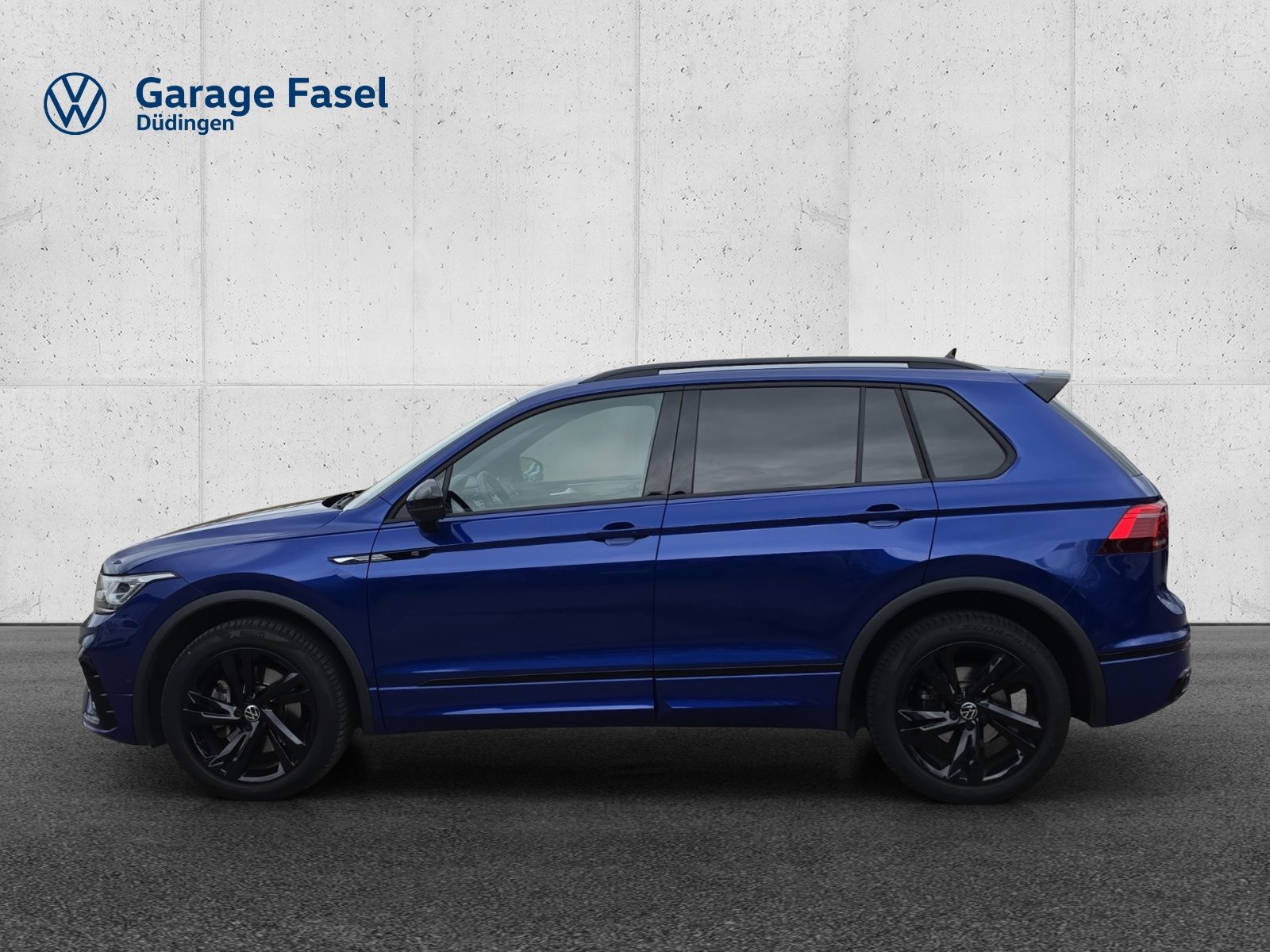 VW Tiguan R-Line, Benzin, Occasion / Gebraucht, Automatik - 2