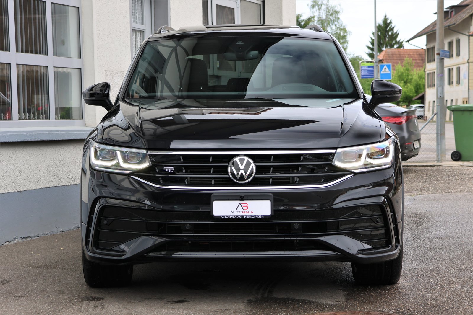 VW Tiguan 2.0TSI R-Line 4Motion DSG (CH) + 2.5T AHK, Petrol, Second hand / Used, Automatic - 2