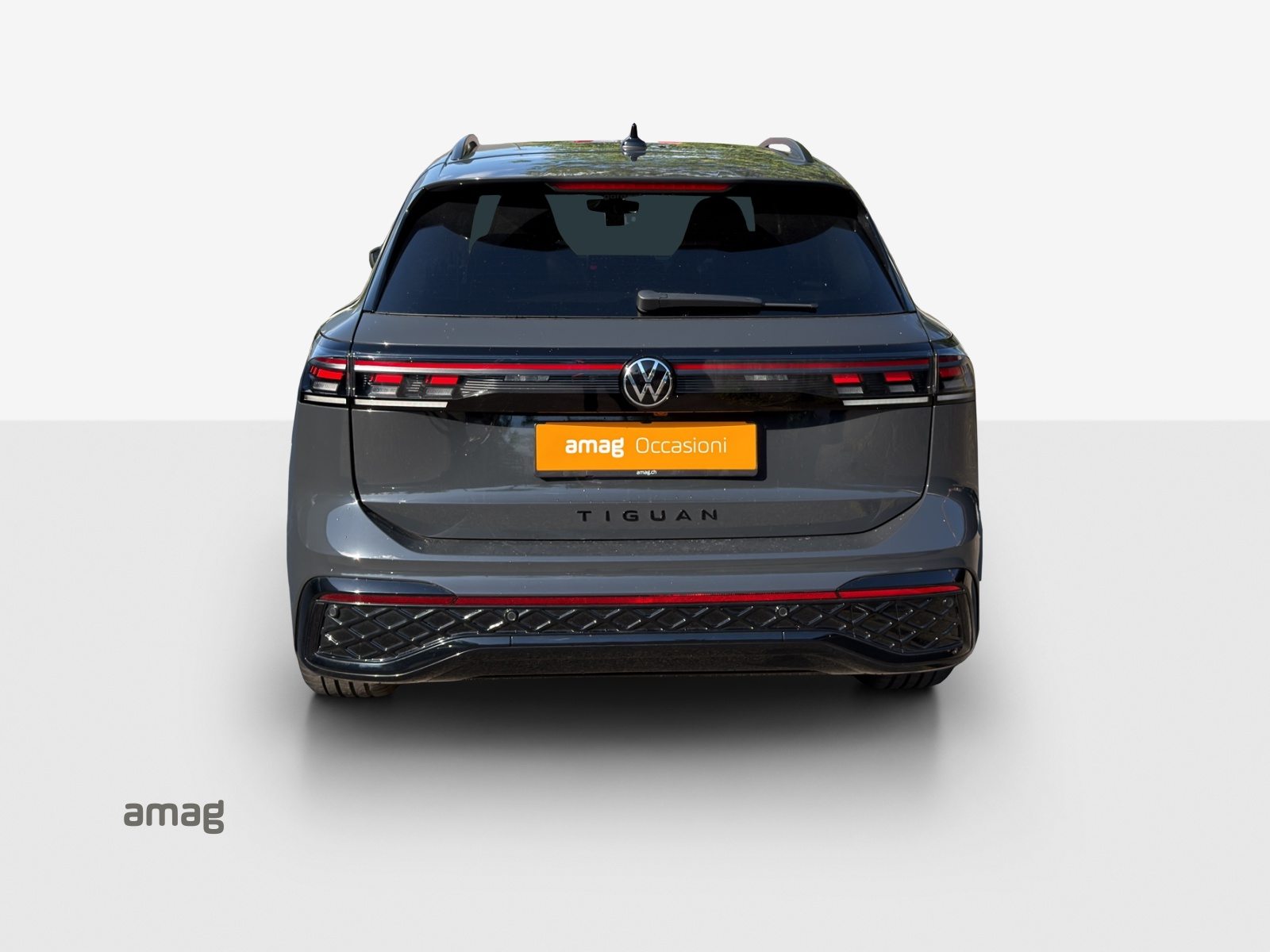 VW Tiguan R-Line, Benzin, Occasion / Gebraucht, Automatik - 4