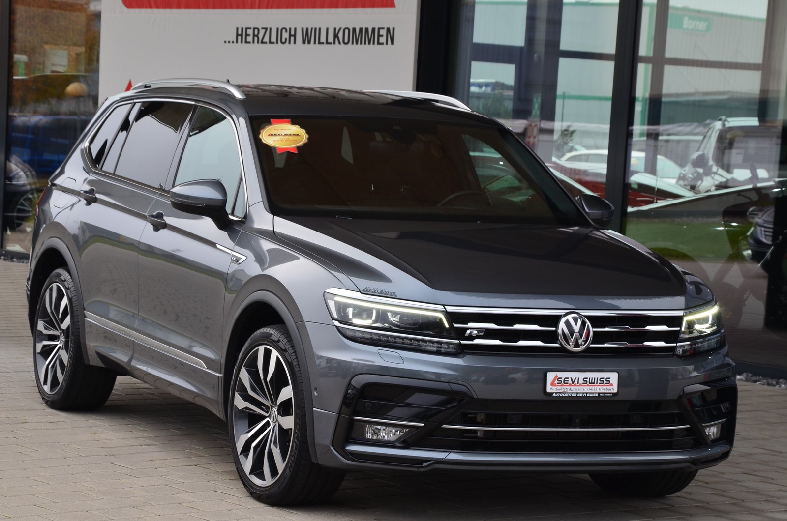 VW Tiguan Allspace 2.0TSI Highline 4Motion DSG*R-Line*Frisch