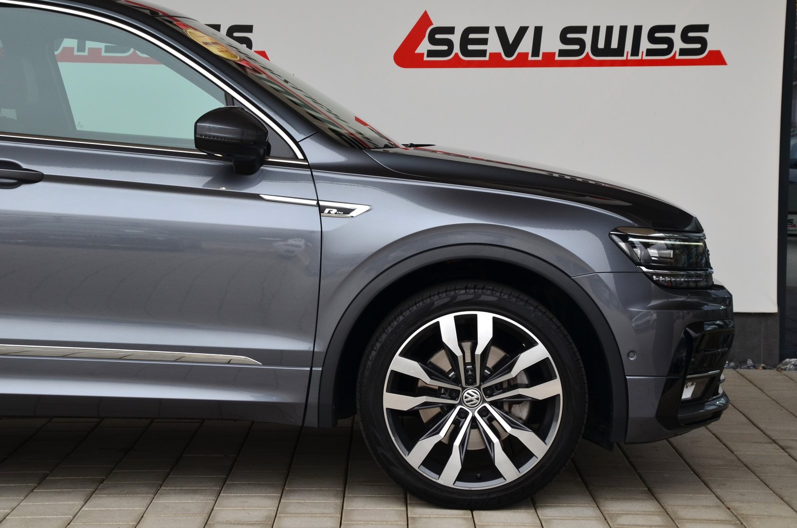 VW Tiguan Allspace 2.0TSI Highline 4Motion DSG*R-Line*Frisch, Benzin, Occasion / Gebraucht, Automatik - 3