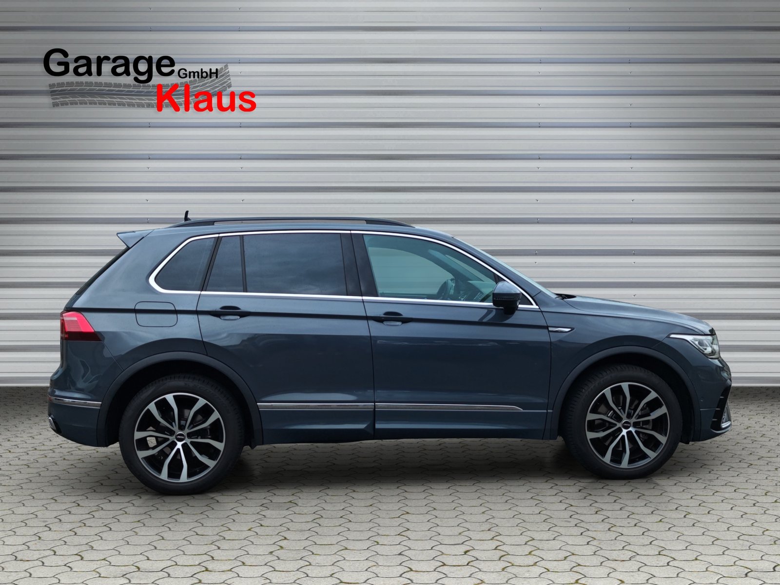 VW Tiguan 2.0TSI R-Line 4Motion DSG, Petrol, Second hand / Used, Automatic - 7