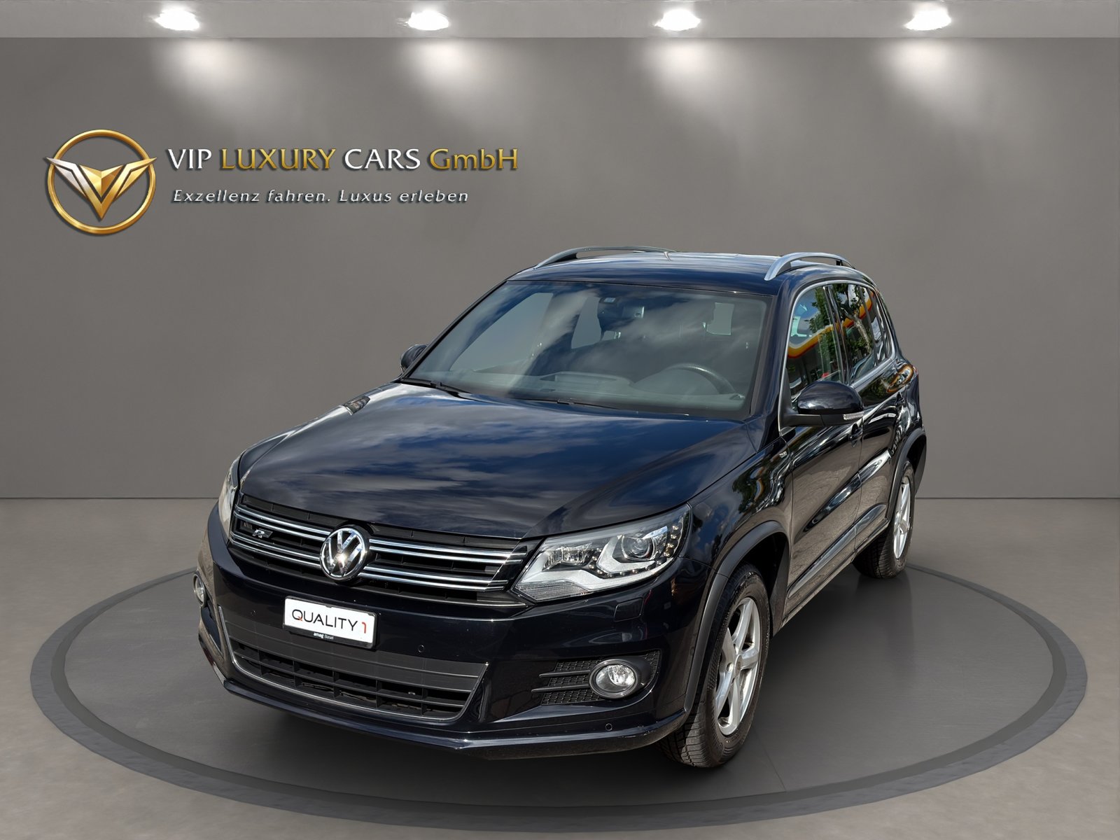 VW Tiguan 2.0 TSI Cup R-Line 4Motion DSG, Petrol, Second hand / Used, Automatic - 2